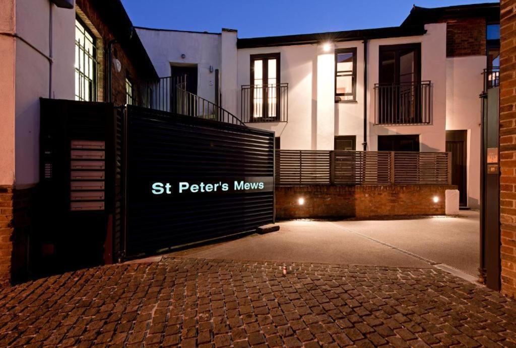 Central Two Bedroom Apartments St Albans By Central Stays Short Lets & Serviced Accommodation With Free Parking Rum bild