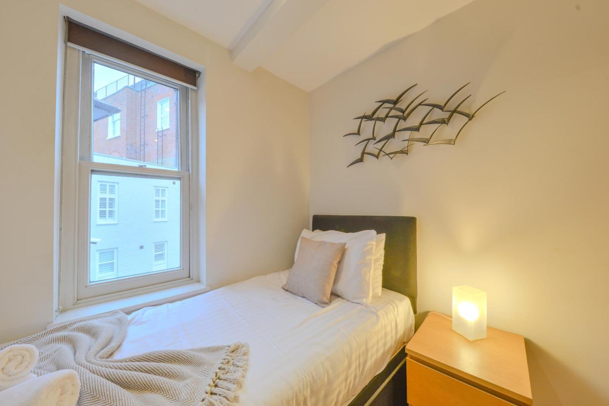 Central Two Bedroom Apartments St Albans By Central Stays Short Lets & Serviced Accommodation With Free Parking Rum bild